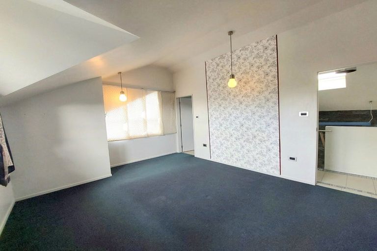 Photo of property in 2/87b Verbena Road, Birkdale, Auckland, 0626