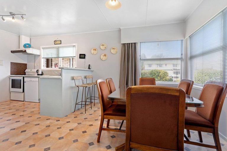 Photo of property in 14 George Place, Tokoroa, 3420