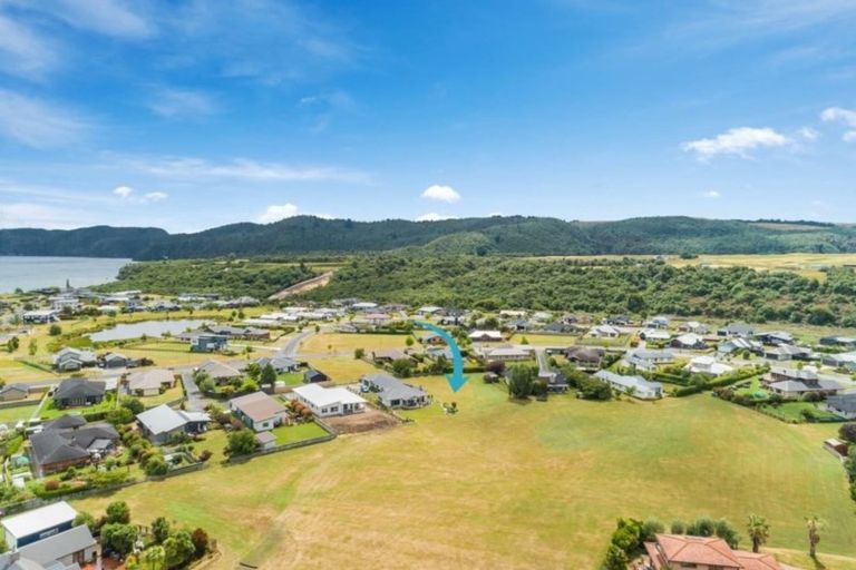 Photo of property in 47 Montgomery Crescent, Kinloch, Taupo, 3377