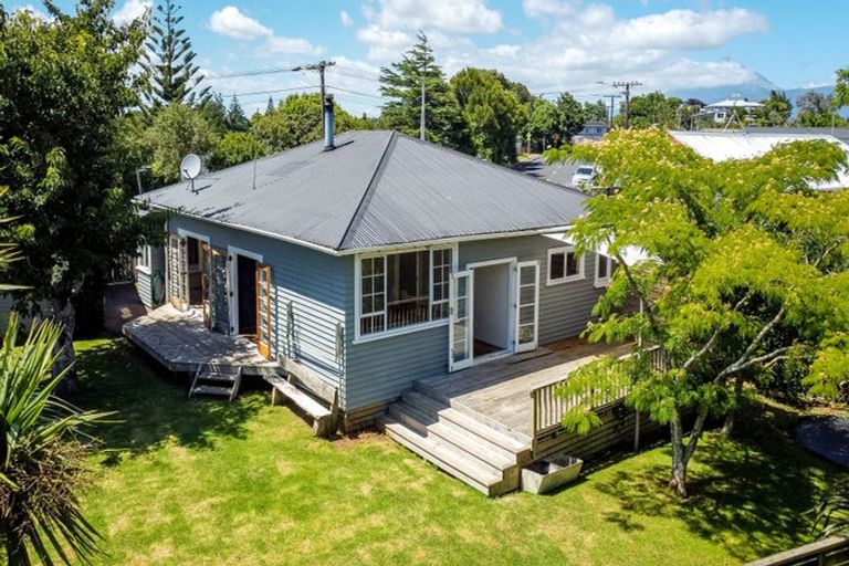 Photo of property in 222 Frankley Road, Frankleigh Park, New Plymouth, 4310