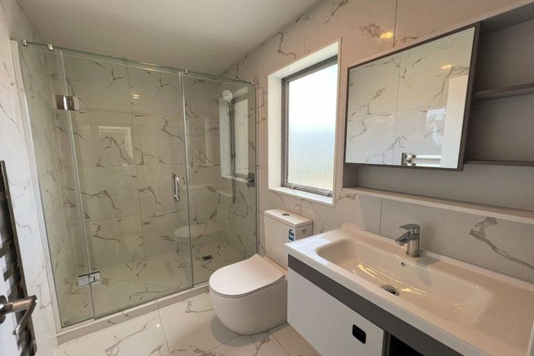 Photo of property in 171a Forrest Hill Road, Forrest Hill, Auckland, 0620