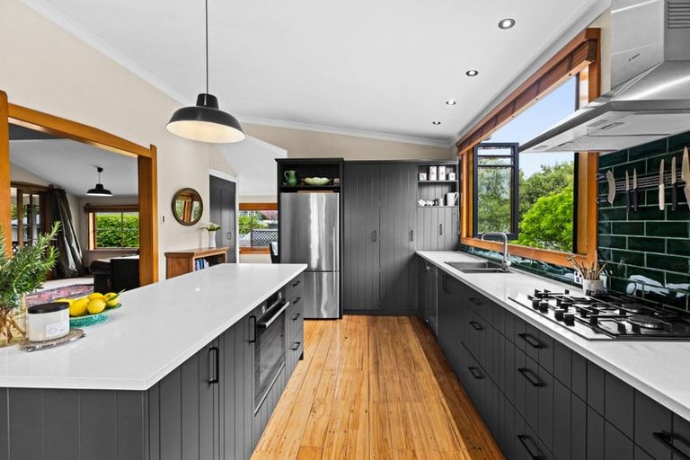 Photo of property in 46 Palmerston Road, Havelock North, 4130