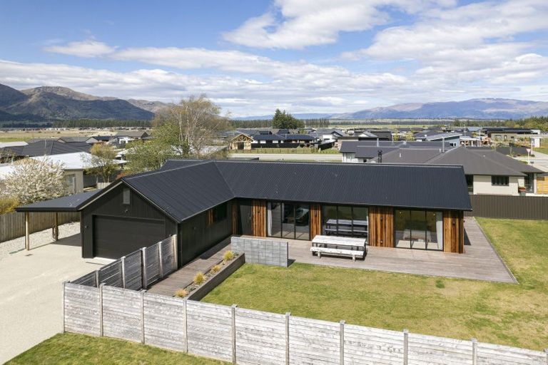 Photo of property in 6 Woodpecker Street, Lake Hawea, Wanaka, 9382