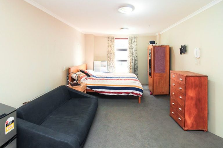 Photo of property in Aitken Street Apartments, 205/5 Aitken Street, Thorndon, Wellington, 6011