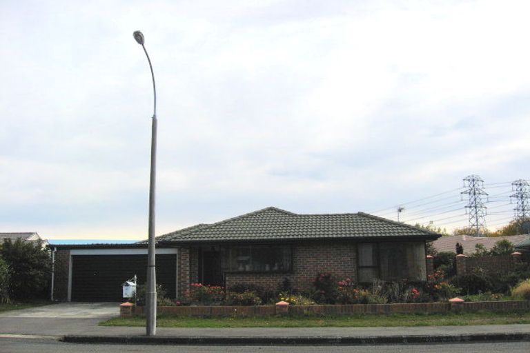 Photo of property in 107 Racecourse Road, Sockburn, Christchurch, 8042