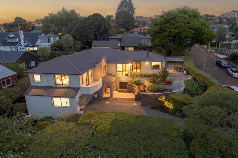 Photo of property in 10 Braeview Crescent, Maori Hill, Dunedin, 9010