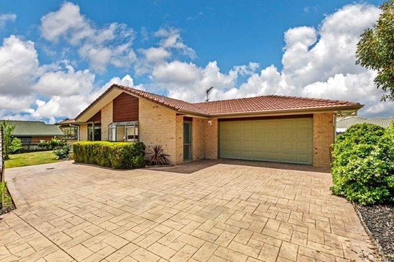 Photo of property in 8 Adelphi Place, Albany, Auckland, 0632