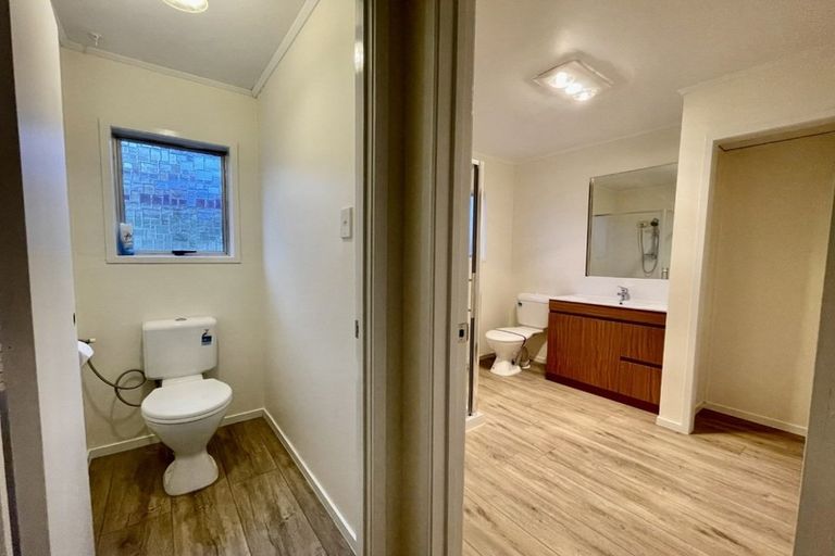 Photo of property in 36 Goodwood Drive, Goodwood Heights, Auckland, 2105