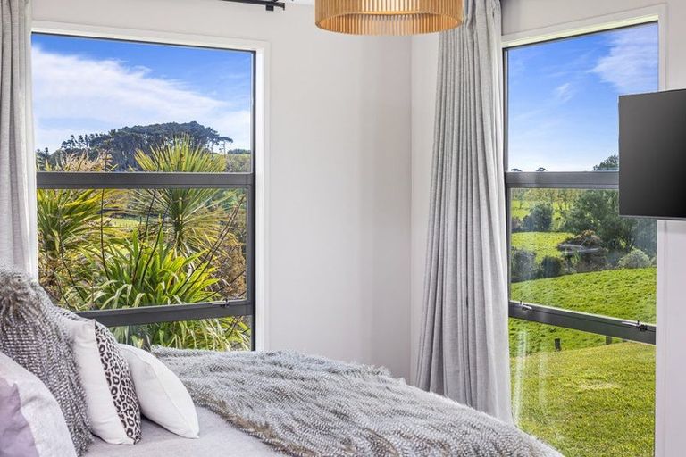 Photo of property in 56 Hull Road, Waitoki, Kaukapakapa, 0871