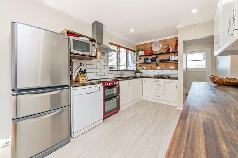 Photo of property in 22 Chervier Street, Leeston, 7632