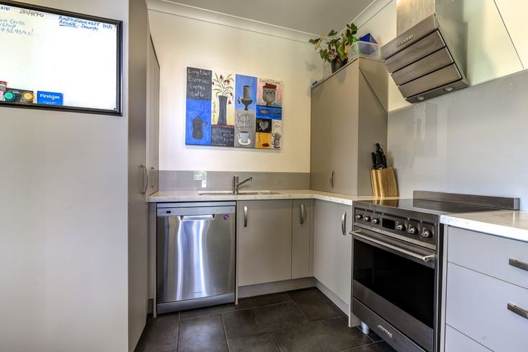 Photo of property in 220 Howden Road, Temple View, Hamilton, 3289