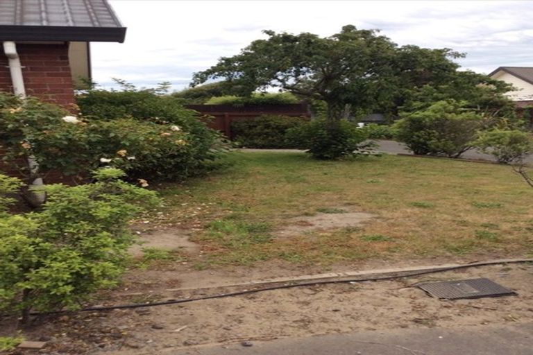 Photo of property in 2 Farm Lane, Parklands, Christchurch, 8083