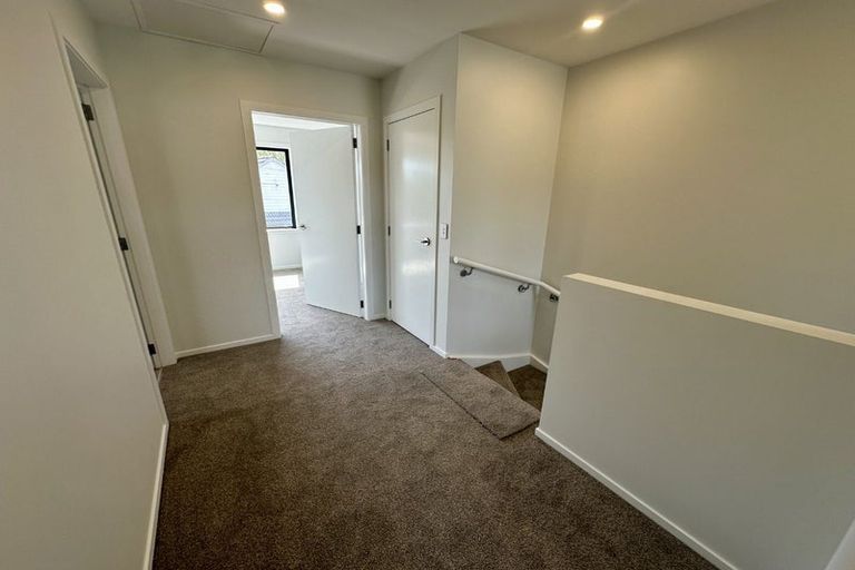 Photo of property in 17 Gibson Crescent, Naenae, Lower Hutt, 5011