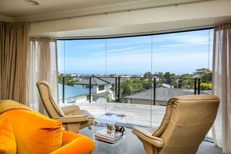 Photo of property in 45a Paynters Avenue, Strandon, New Plymouth, 4312