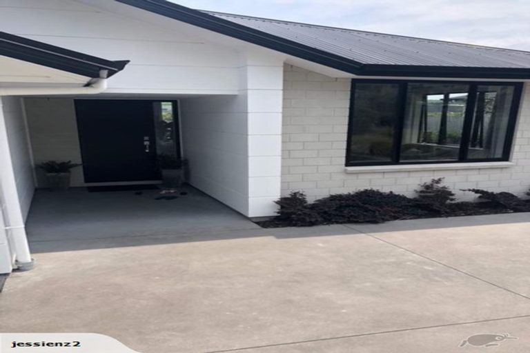Photo of property in 7 Ellesmere Close, Pyes Pa, Tauranga, 3112