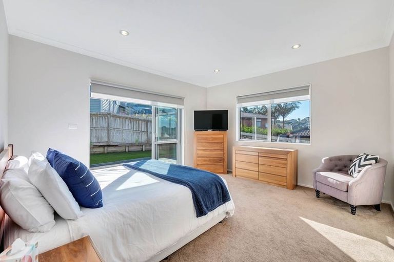 Photo of property in 49 South Kensington Way, Henderson, Auckland, 0612