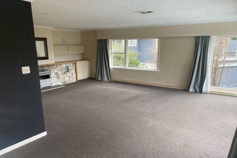 Photo of property in 4 Seaview Road, Paremata, Porirua, 5024