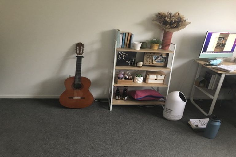 Photo of property in 44 Middlepark Road, Sockburn, Christchurch, 8042