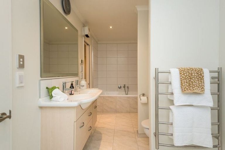 Photo of property in 58 Westpark Drive, Burnside, Christchurch, 8053