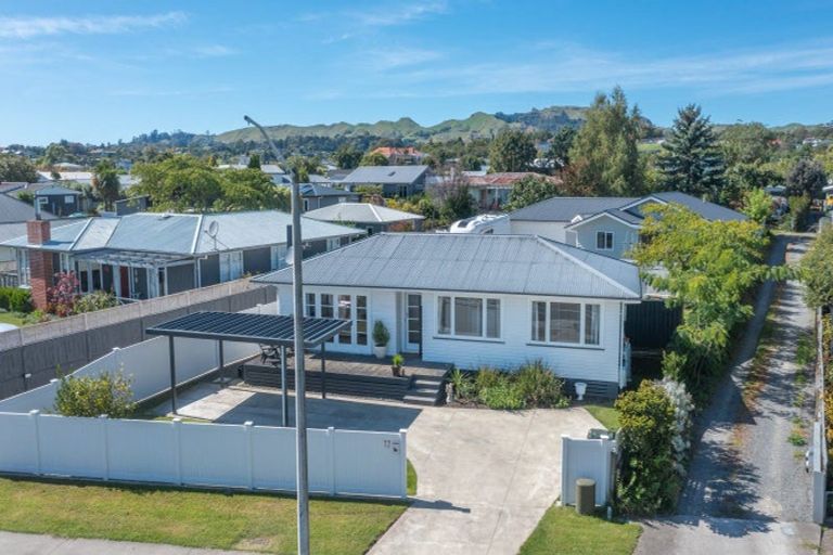 Photo of property in 73 Middle Road, Havelock North, 4130