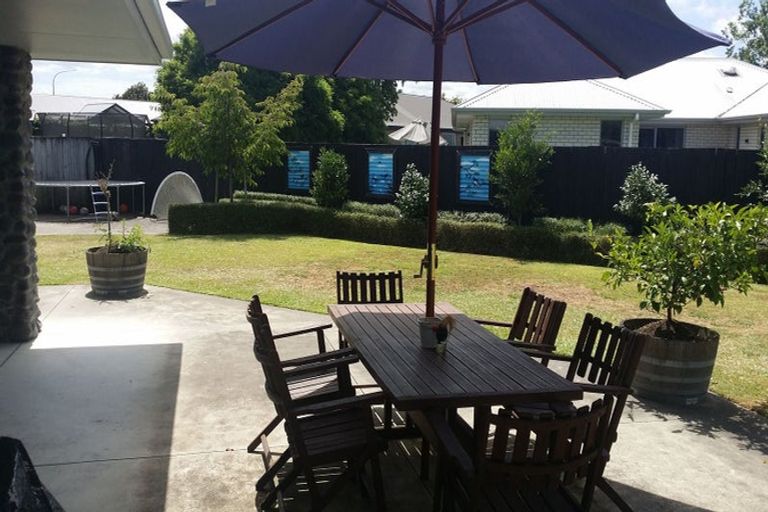 Photo of property in 21 Jasmine Place, Cambridge, 3434