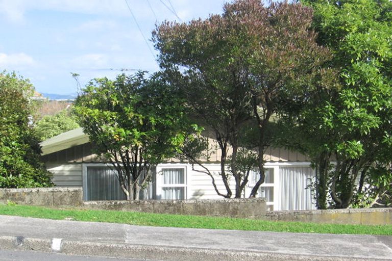 Photo of property in 32 Tilbury Street, Fairfield, Lower Hutt, 5011