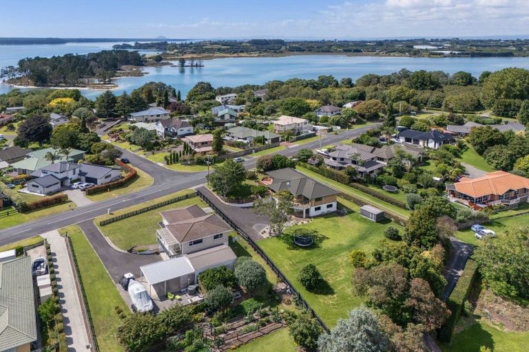 Photo of property in 233 Tanners Point Road, Tanners Point, Katikati, 3177