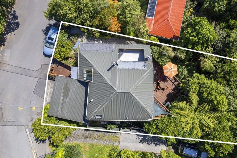 Photo of property in 41 Rona Street, Eastbourne, Lower Hutt, 5013