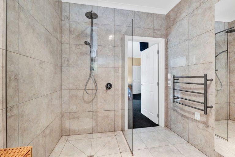 Photo of property in 69f Karamea Street, Whalers Gate, New Plymouth, 4310