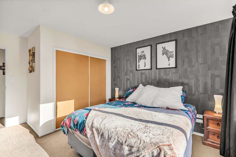 Photo of property in 8 Stonebridge Lane, Oxford, 7430