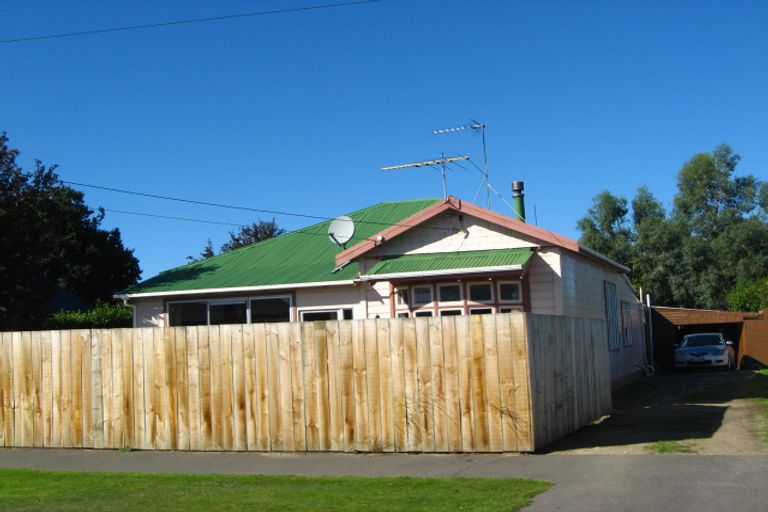 Photo of property in 16 Thames Street, Mosgiel, 9024
