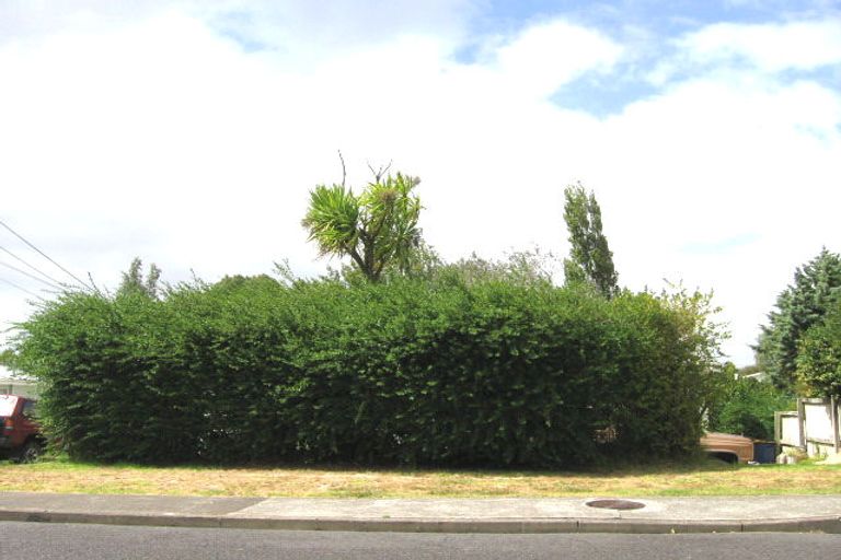 Photo of property in 25 Lancaster Road, Beach Haven, Auckland, 0626