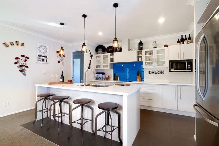 Photo of property in 4 Wanaka Place, Poraiti, Napier, 4112