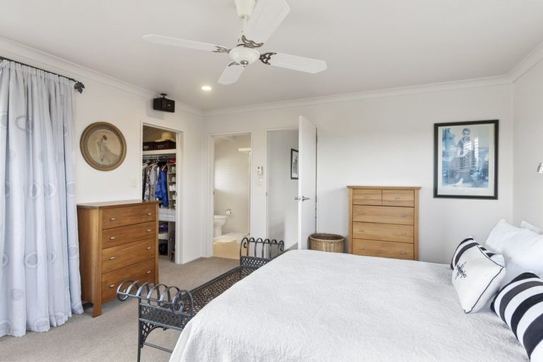 Photo of property in 16 Minchin Crescent, St Andrews, Hamilton, 3200