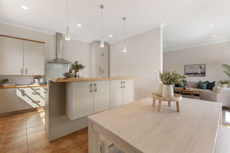 Photo of property in 19 Beach Street, Fitzroy, New Plymouth, 4312