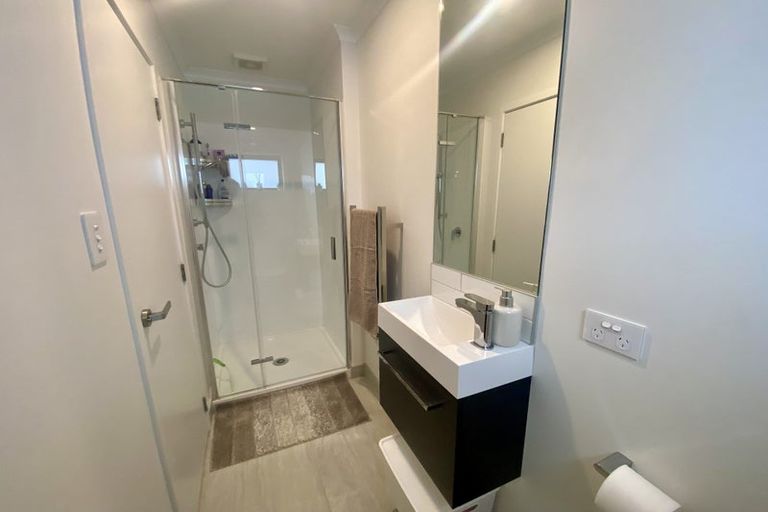 Photo of property in 7 David Carnegie Road, Hobsonville, Auckland, 0616