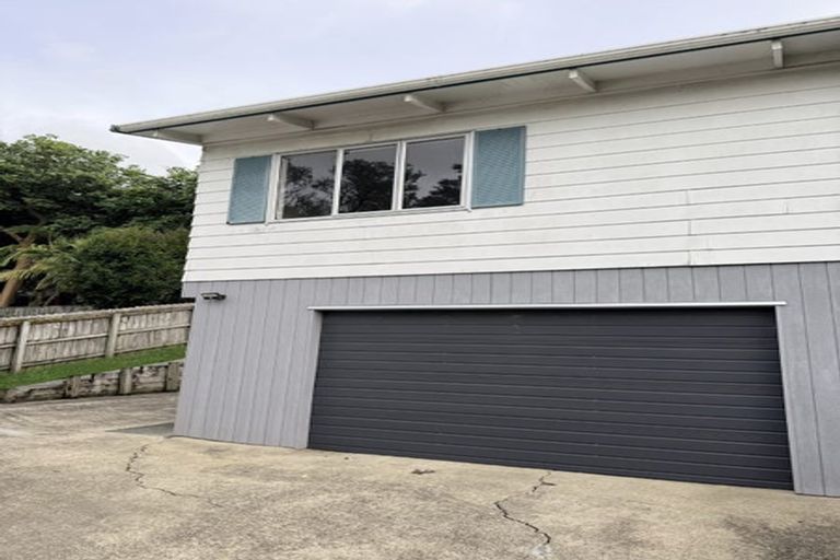 Photo of property in 21 William Hadlow Place, Hatfields Beach, Orewa, 0931