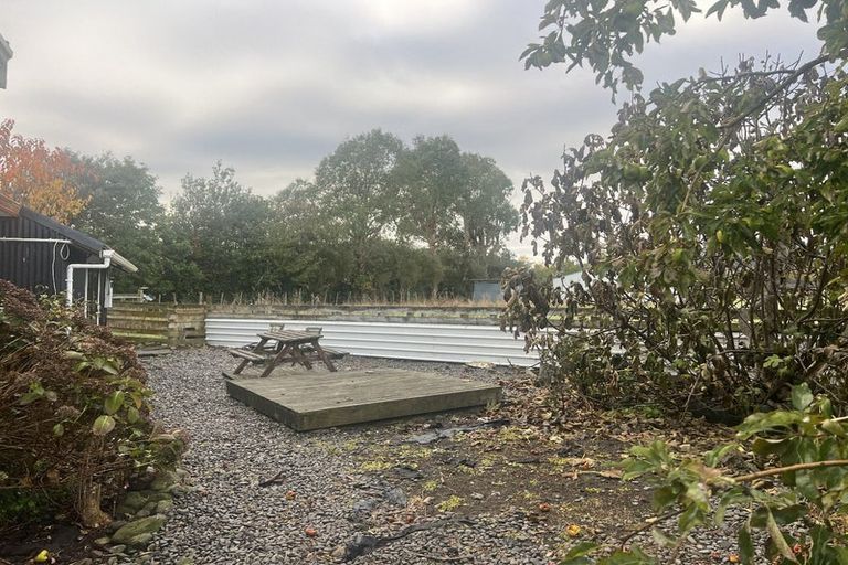 Photo of property in 103 Waikawa Beach Road, Manakau, Levin, 5573