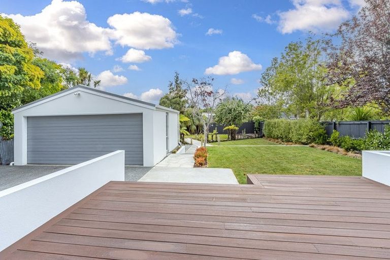 Photo of property in 12 Scotston Avenue, St Albans, Christchurch, 8052