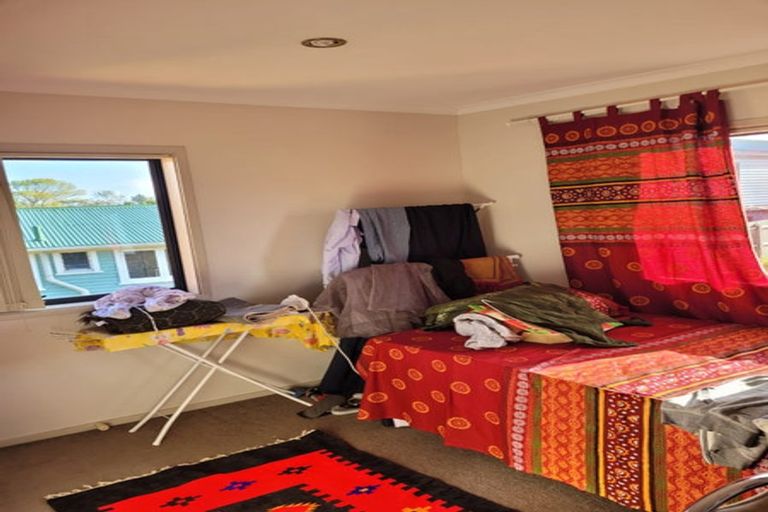 Photo of property in 4c Kelkirk Street, Kelston, Auckland, 0602