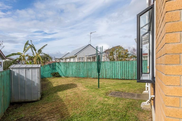 Photo of property in 4/1 Mountain Mews, Mount Wellington, Auckland, 1060