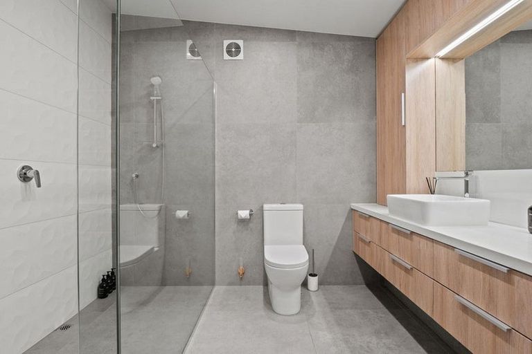 Photo of property in 13 Livingstone Lane, Frankton, Queenstown, 9300