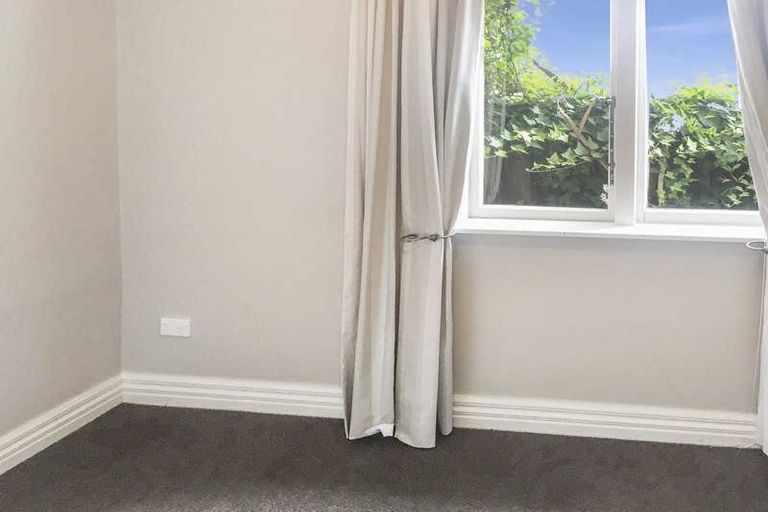 Photo of property in 39 Walpole Street, Waltham, Christchurch, 8023