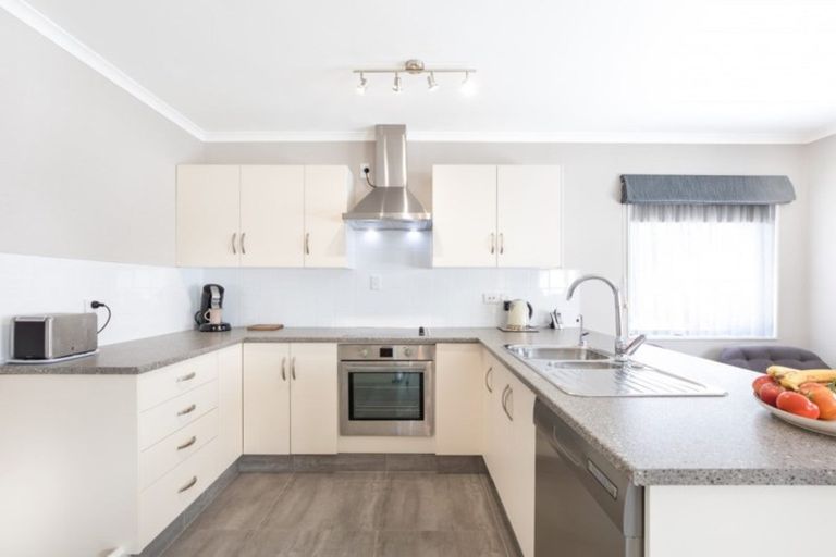 Photo of property in 319a Shakespeare Street, Leamington, Cambridge, 3432