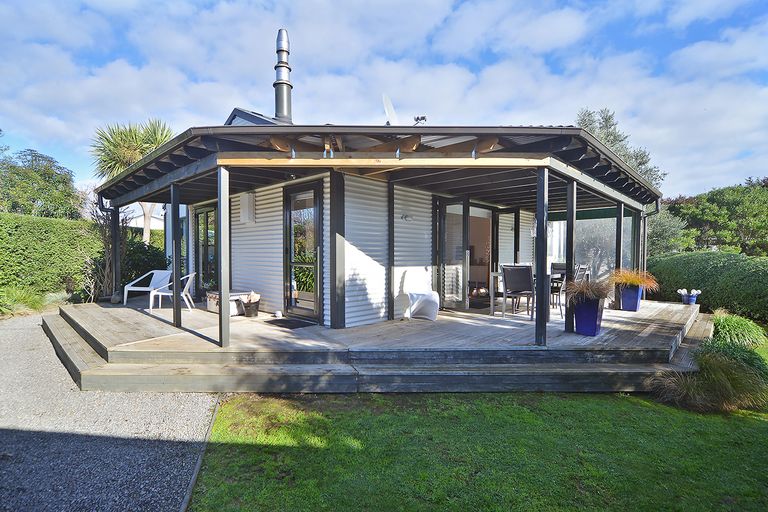 Photo of property in 4 Venice Street, Martinborough, 5711