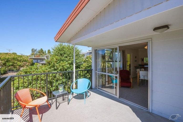 Photo of property in 39 Matuku Street, Two Mile Bay, Taupo, 3330