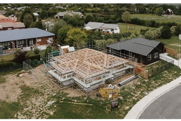 Photo of property in 3 Te Puke Te Ao Way, Otaki, 5512