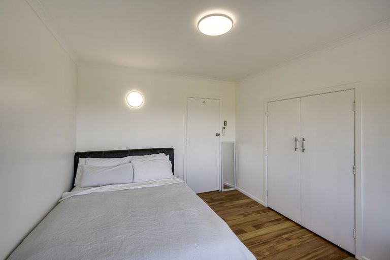 Photo of property in 54 Napier Terrace, Hospital Hill, Napier, 4110