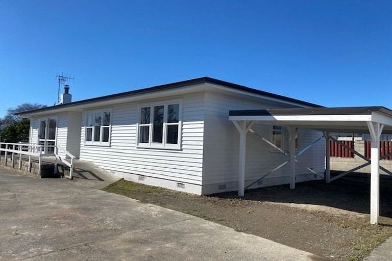 Photo of property in 714 Huia Street, Camberley, Hastings, 4120