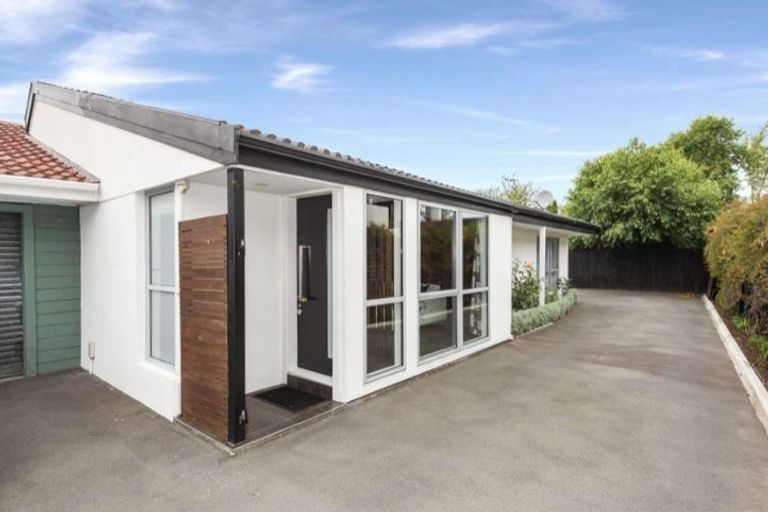 Photo of property in 3/132 Leinster Road, Merivale, Christchurch, 8014